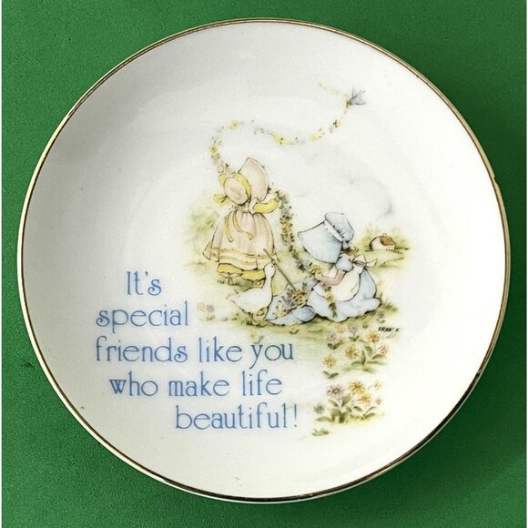 VTG 1968 Lasting Treasures American Greetings 4" HOLLY HOBBIE Friends Plate FLAW - Picture 1 of 3